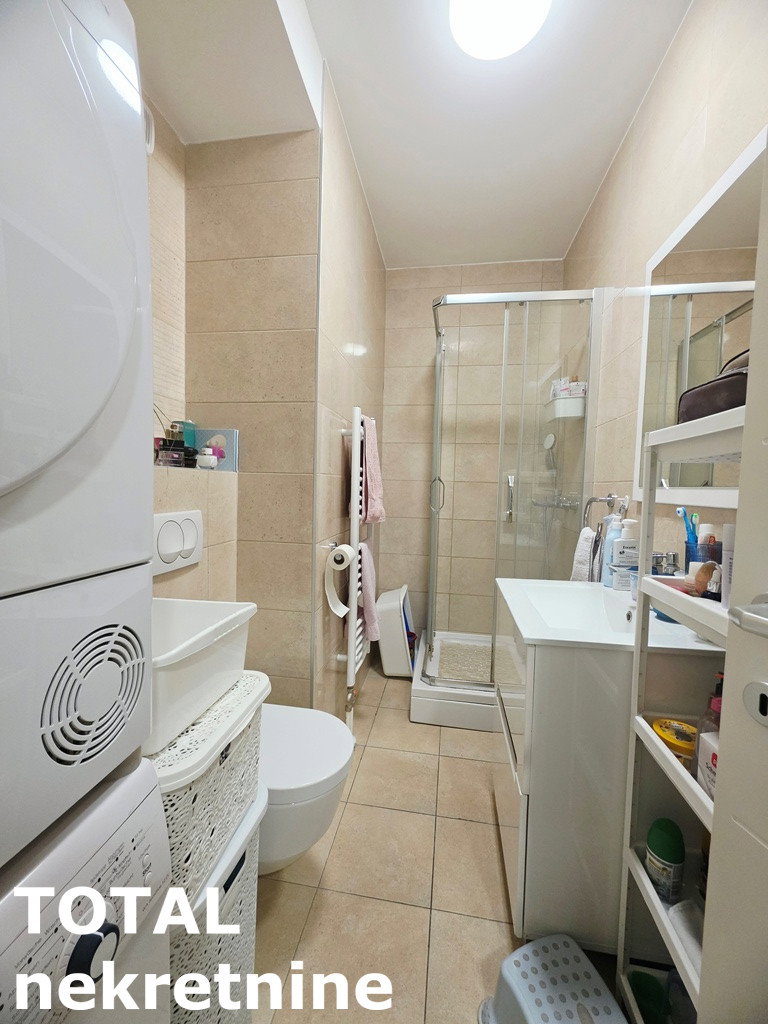 Dvoiposoban stan na prodaju, Bulevar Patrijarha Pavla, Novi Sad, 82m², 225.000 €