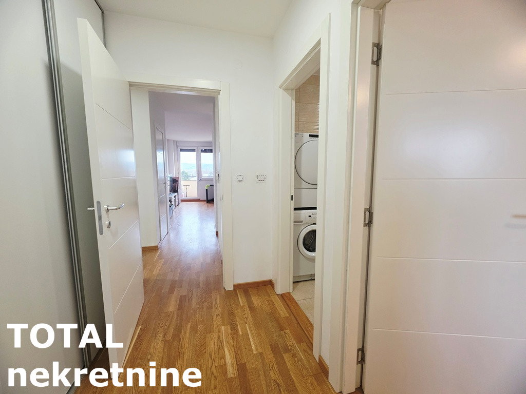 Dvoiposoban stan na prodaju, Bulevar Patrijarha Pavla, Novi Sad, 82m², 225.000 €