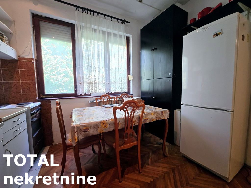 Dvoiposoban stan na prodaju, Centar, Novi Sad, 74m², 160.000 €