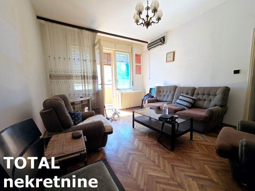 Stan Prodaja Novi Sad  74 m2