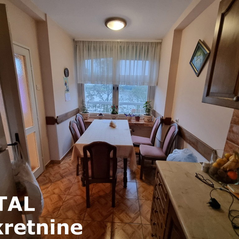 Stan Prodaja Novi Sad  70 m2