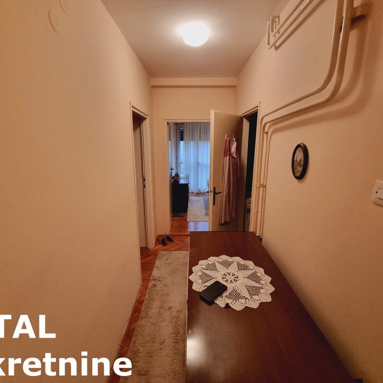 Dvoiposoban stan na prodaju, Centar, Novi Sad, 70m², 252.350 €
