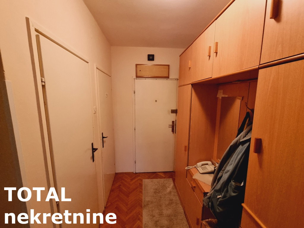 stanovi-2-5-re-centar-1096494-zzb0o Dvoiposoban stan na prodaju, Centar, Novi Sad, 70m², 252.350 €