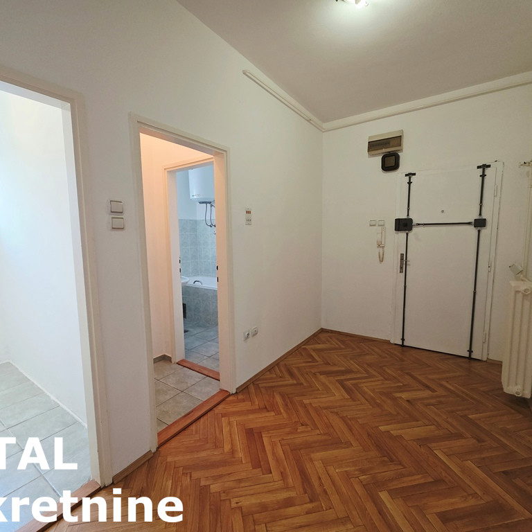 Dvoiposoban stan na prodaju, Kej, Novi Sad, 68m², 205.000 €