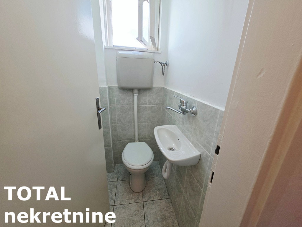 stanovi-2-5-re-kej-1102520-c95ny Dvoiposoban stan na prodaju, Kej, Novi Sad, 68m², 205.000 €