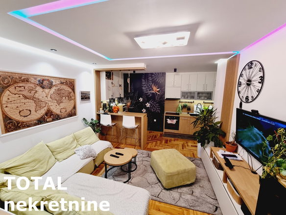 Stan Prodaja Novi Sad  70 m2
