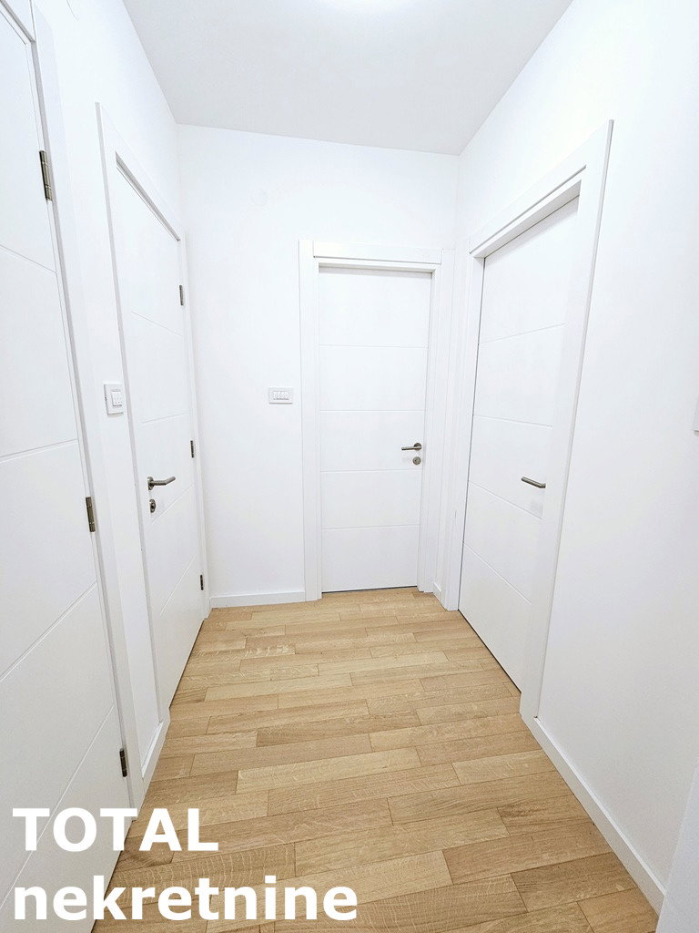 Dvoiposoban stan na prodaju, Salajka, Novi Sad, 66m², 190.000 €