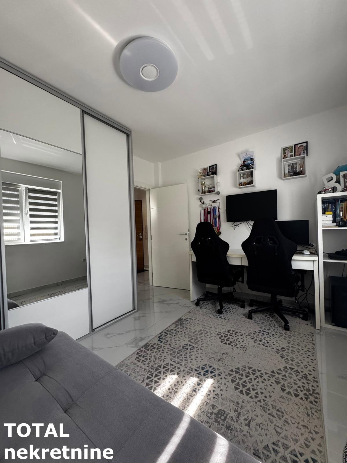 Dvoiposoban stan na prodaju, Veternička Rampa, Novi Sad, 57m², 160.000 €