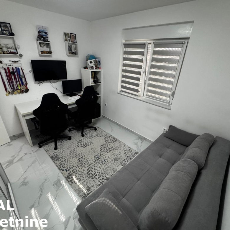 Dvoiposoban stan na prodaju, Veternička Rampa, Novi Sad, 57m², 160.000 €