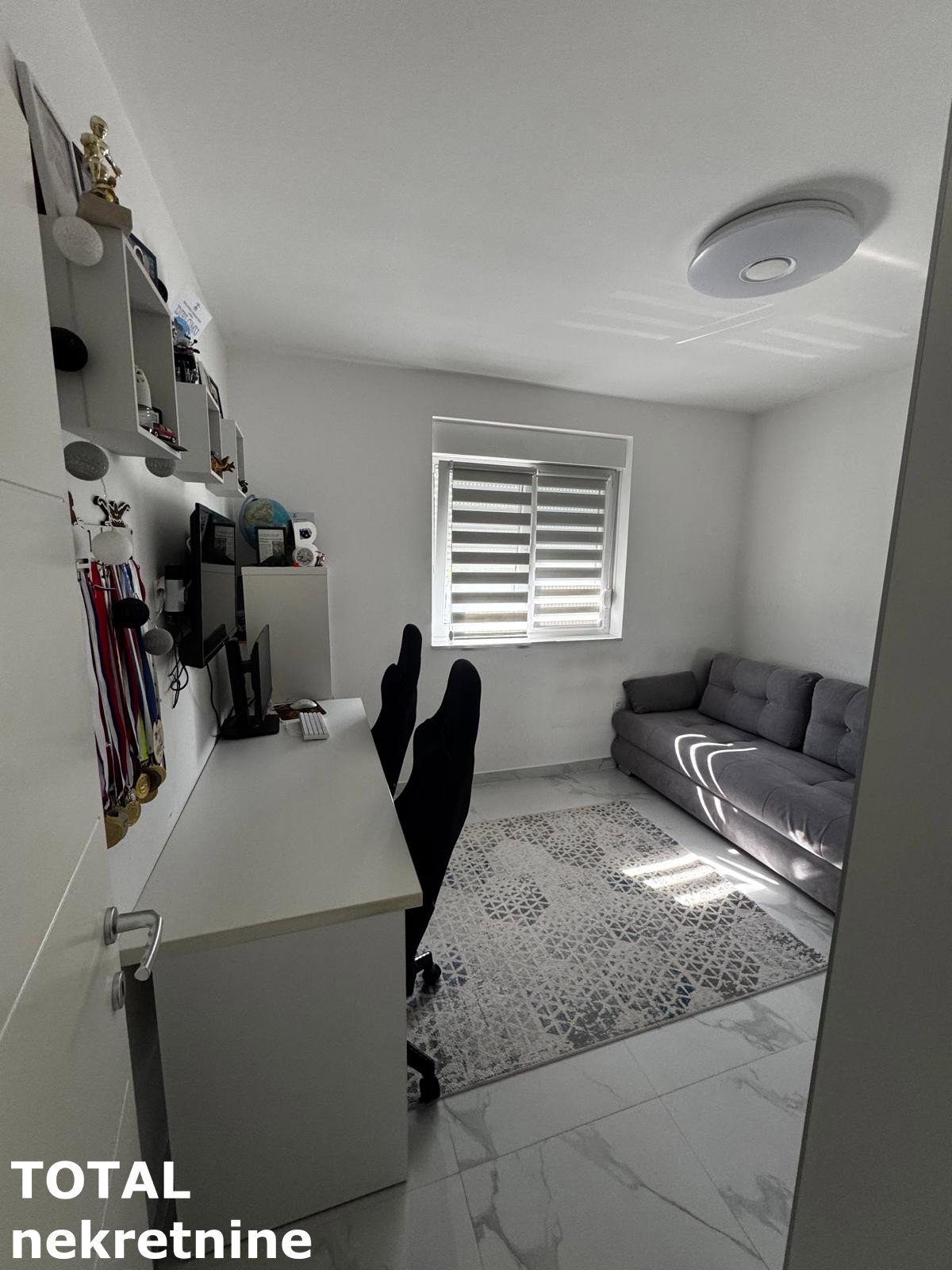 Dvoiposoban stan na prodaju, Veternička Rampa, Novi Sad, 57m², 160.000 €