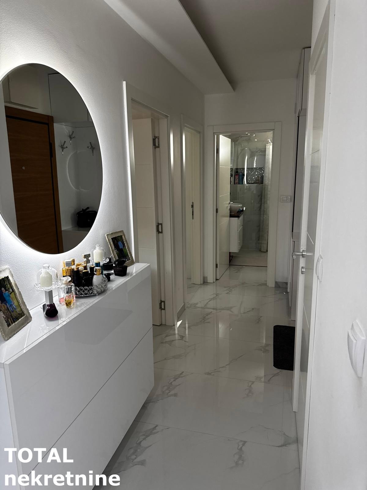 Dvoiposoban stan na prodaju, Veternička Rampa, Novi Sad, 57m², 160.000 €
