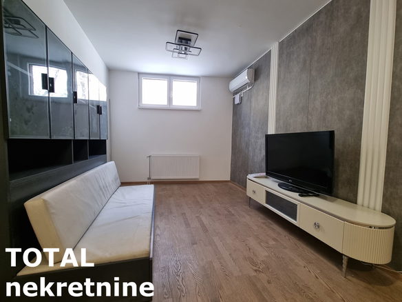Stan Prodaja Novi Sad  44 m2
