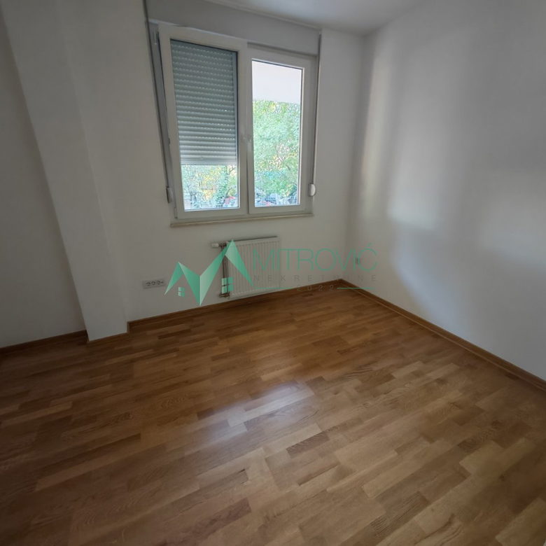 Stan Prodaja Novi Sad  40 m2