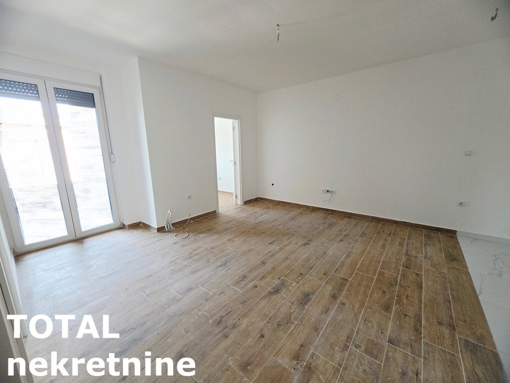 Trosoban stan na prodaju, Adice, Novi Sad, 50m², 121.000 €