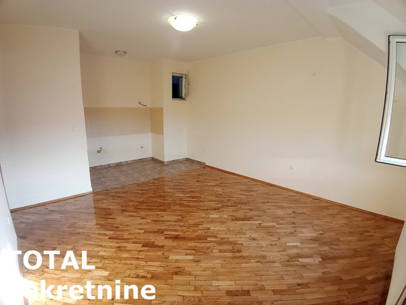 Stan Prodaja Novi Sad  38 m2
