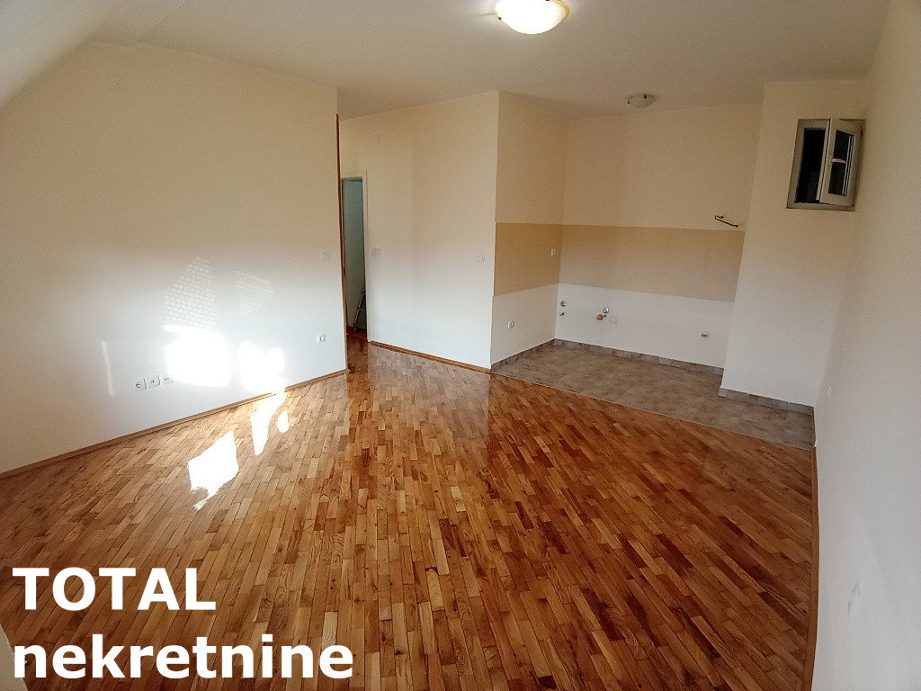 Stan Prodaja Novi Sad  38 m2