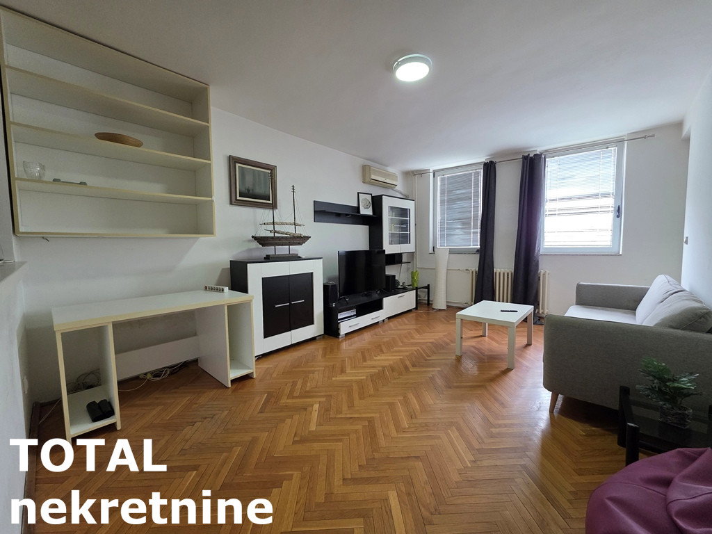 Dvosoban stan na prodaju, Bulevar, Novi Sad, 53m², 185.500 €