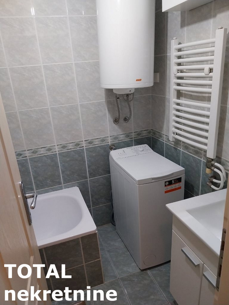stanovi-2-re-cara-duSana-1065325-6wsdw Dvosoban stan na prodaju, Cara Dušana, Novi Sad, 43m², 142.000 €