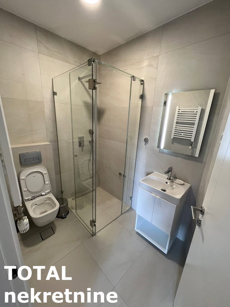 stanovi-2-re-centar-1062401-krqvt Dvosoban stan na prodaju, Centar, Novi Sad, 48m², 180.000 €