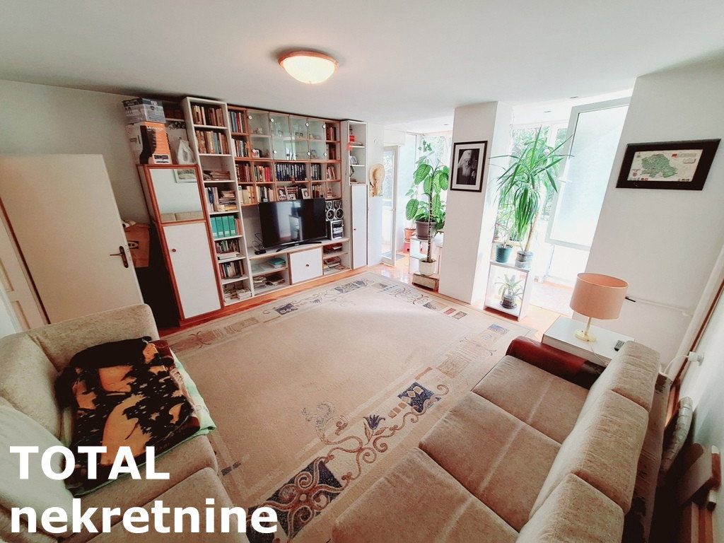 stanovi-2-re-centar-1062553-1jtoy Trosoban stan na prodaju, Centar, Novi Sad, 83m², 290.000 €