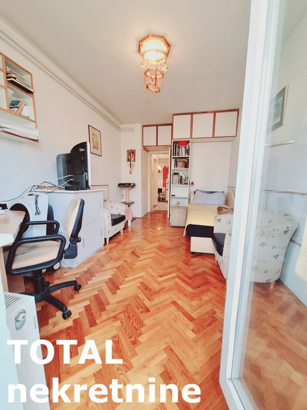 stanovi-2-re-centar-1062553-n5kk7 Trosoban stan na prodaju, Centar, Novi Sad, 83m², 290.000 €