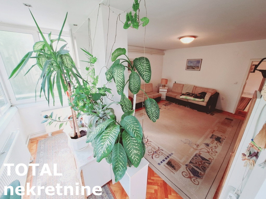stanovi-2-re-centar-1062553-rl3w1 Trosoban stan na prodaju, Centar, Novi Sad, 83m², 290.000 €