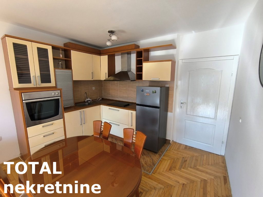 Stan Prodaja Novi Sad  50 m2