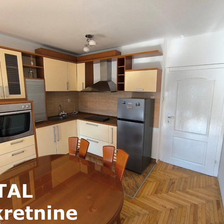 Stan Prodaja Novi Sad  50 m2