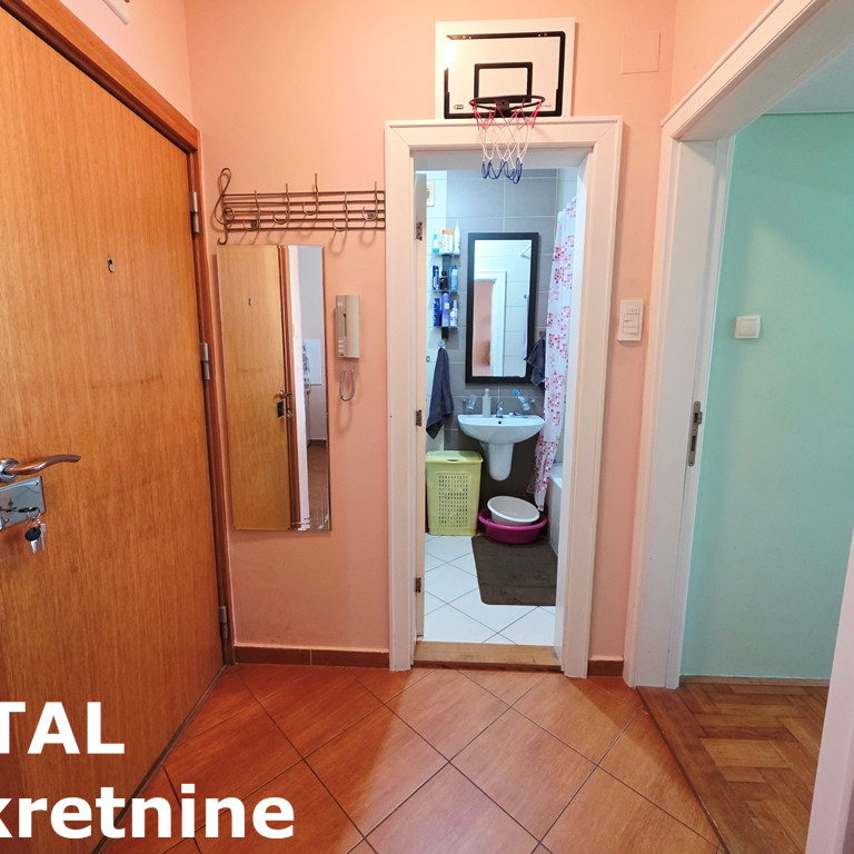 Stan Prodaja Novi Sad  40 m2