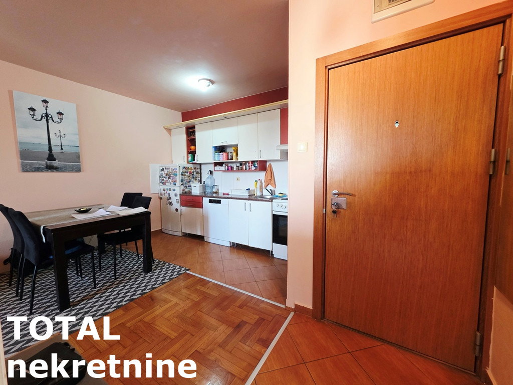 stanovi-2-re-centar-1103058-zwvej Dvosoban stan na prodaju, Centar, Novi Sad, 40m², 130.000 €