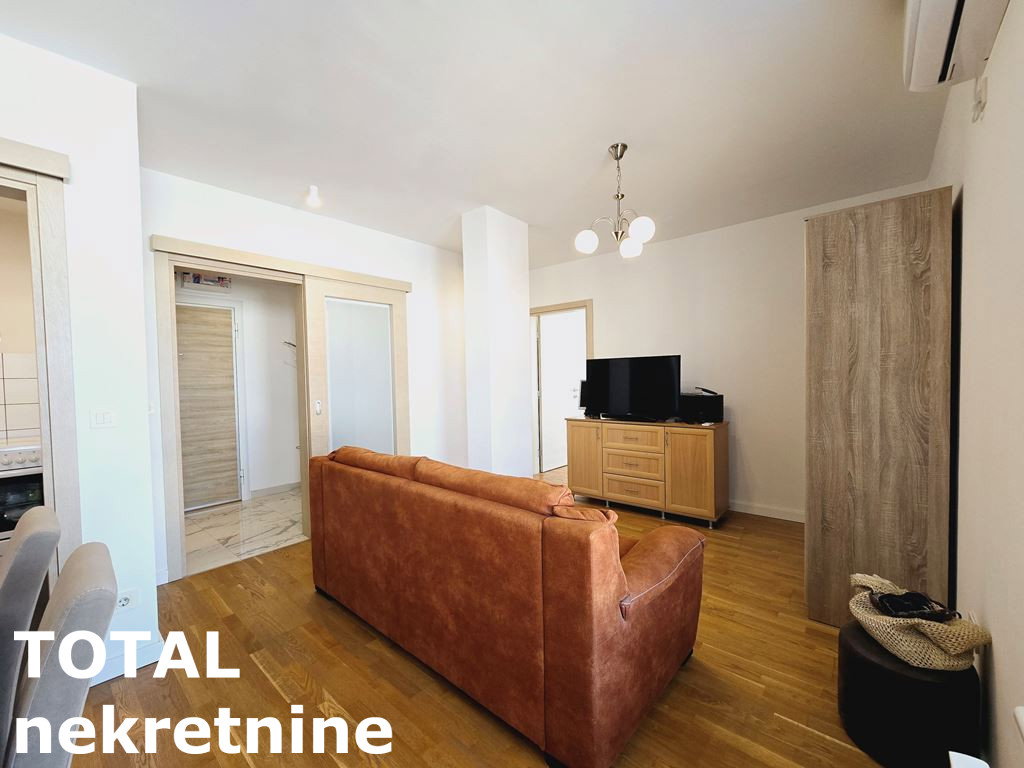 Stan Prodaja Novi Sad  66 m2