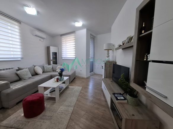 Stan Prodaja Novi Sad  57 m2