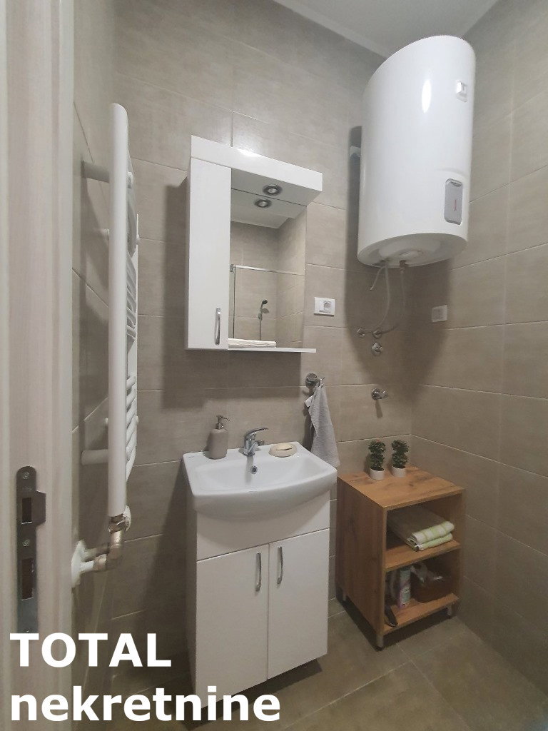 Dvosoban stan na prodaju, Salajka, Novi Sad, 41m², 127.100 €