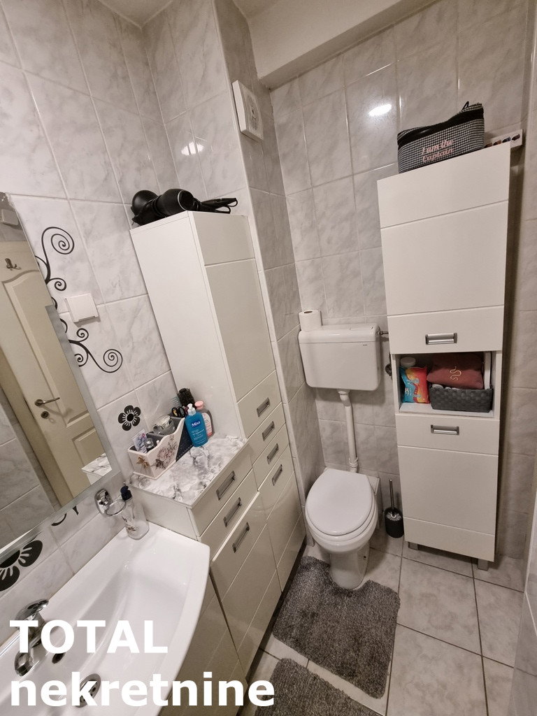 stanovi-3-5-dx-bulevar-1100936-1osbg Troiposoban stan na prodaju, Bulevar, Novi Sad, 77m², 198.800 €