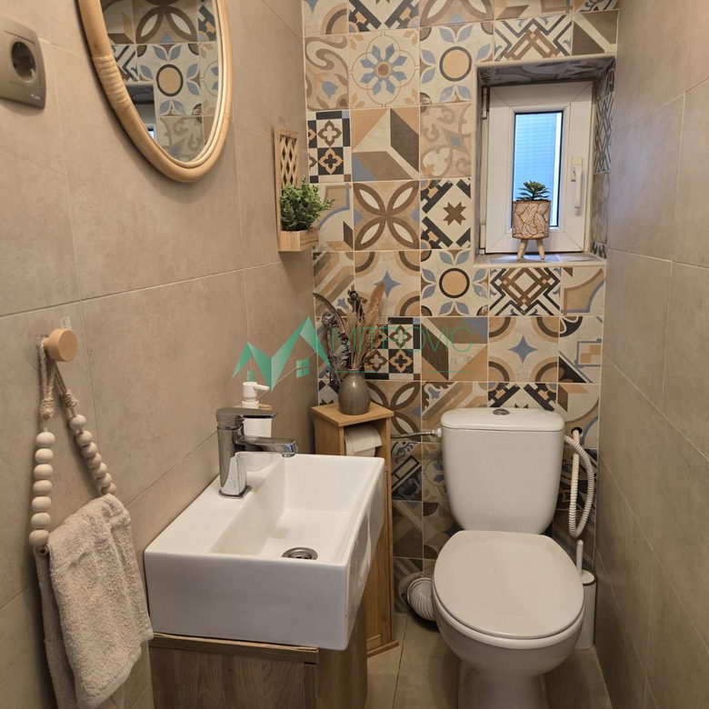 Stan Prodaja Novi Sad  72 m2