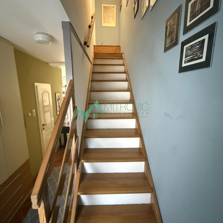 Troiposoban stan na prodaju, Grbavica, Novi Sad, 77m², 196.000 €