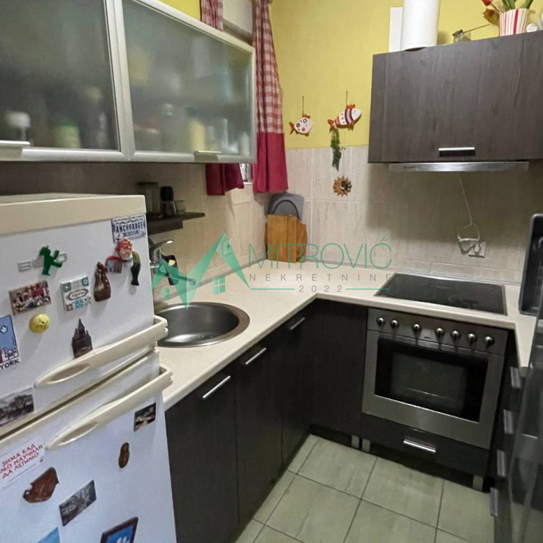 Stan Prodaja Novi Sad  77 m2