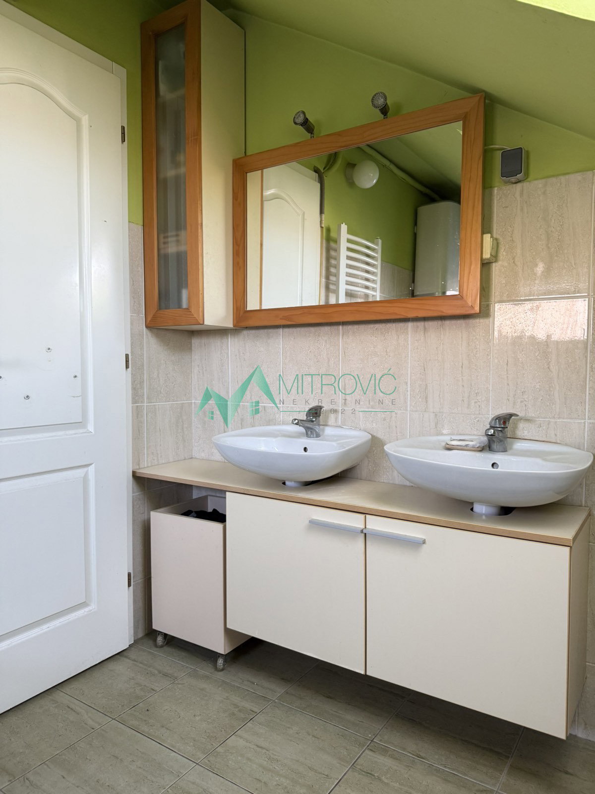 Troiposoban stan na prodaju, Grbavica, Novi Sad, 77m², 196.000 €