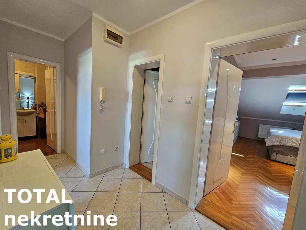 Troiposoban stan na prodaju, Grbavica, Novi Sad, 80m², 200.000 €
