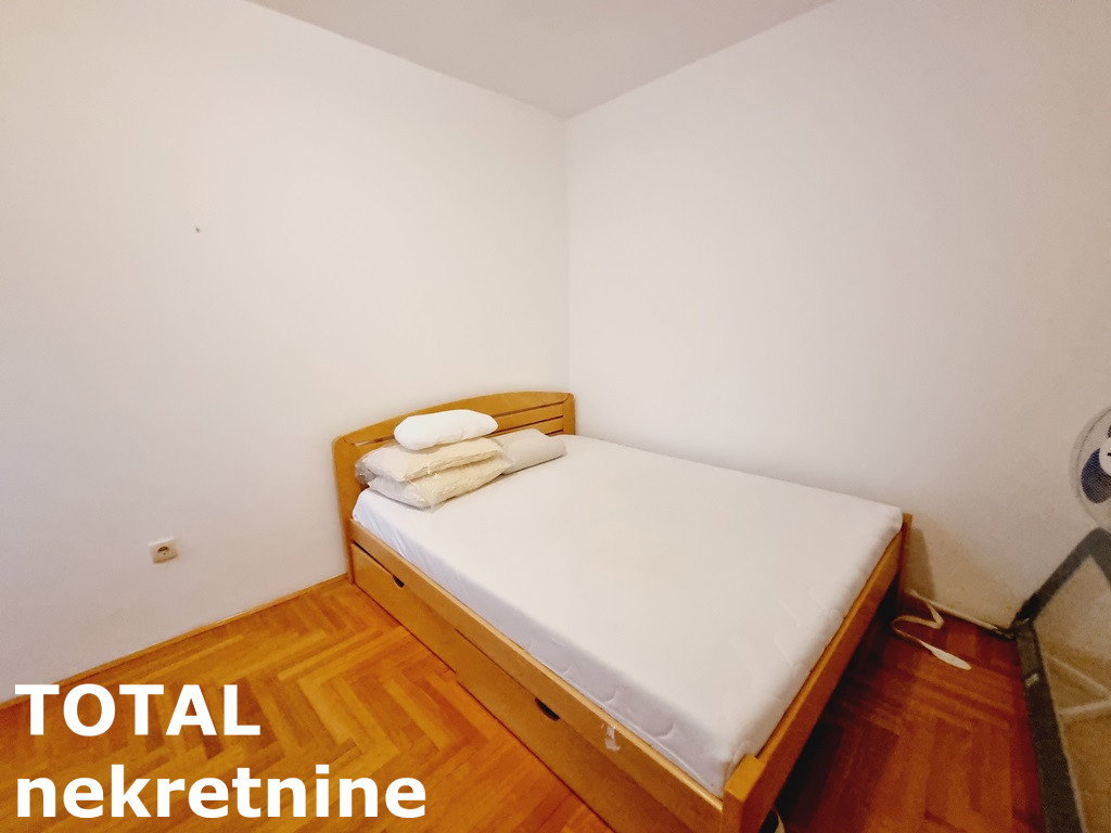 Troiposoban stan na prodaju, Socijalno, Novi Sad, 80m², 236.900 €