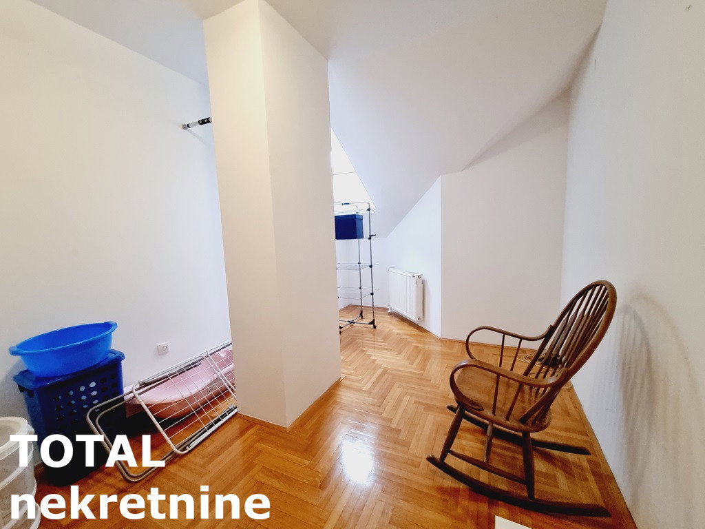 Troiposoban stan na prodaju, Socijalno, Novi Sad, 80m², 236.900 €