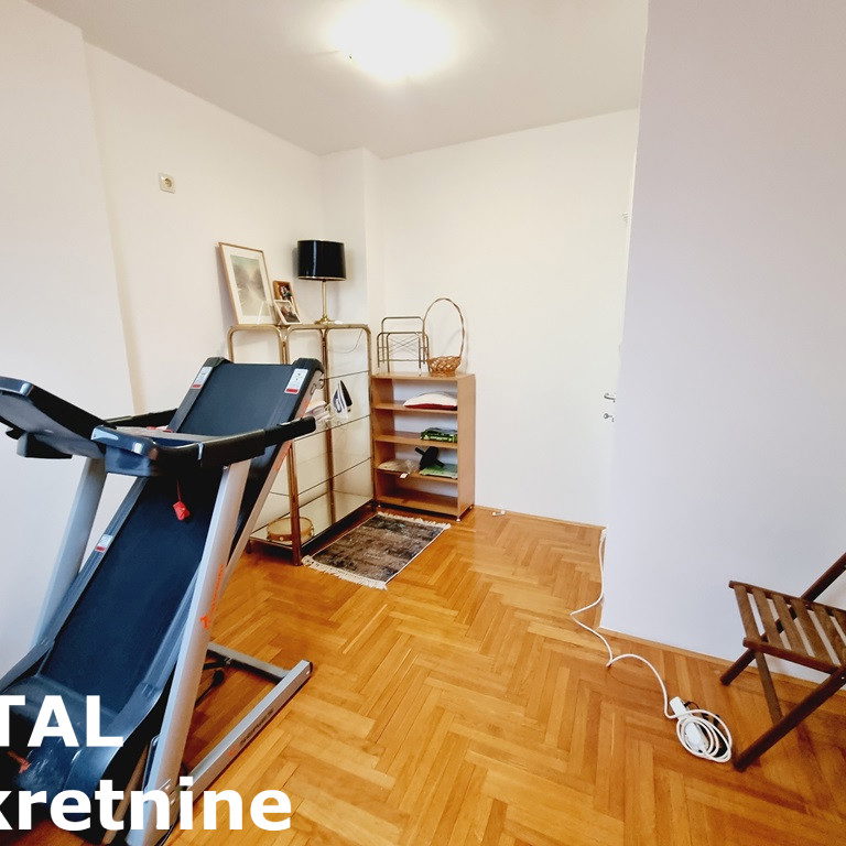 Troiposoban stan na prodaju, Socijalno, Novi Sad, 80m², 236.900 €