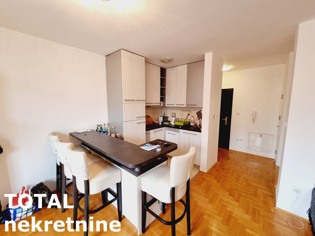 Stan Prodaja Novi Sad Socijalno 80 m2