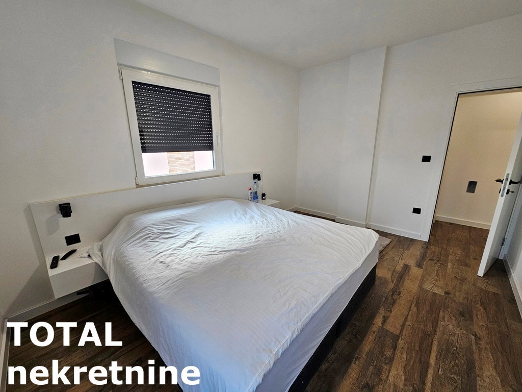 Troiposoban stan na prodaju, Novo Naselje, Novi Sad, 87m², 300.000 €