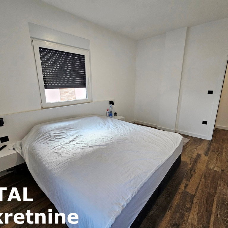 Troiposoban stan na prodaju, Novo Naselje, Novi Sad, 87m², 300.000 €