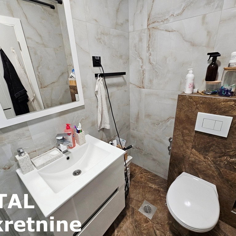 Troiposoban stan na prodaju, Novo Naselje, Novi Sad, 87m², 300.000 €