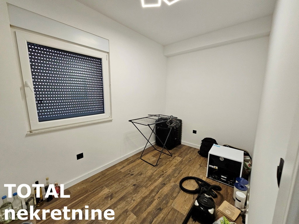 Troiposoban stan na prodaju, Novo Naselje, Novi Sad, 87m², 300.000 €