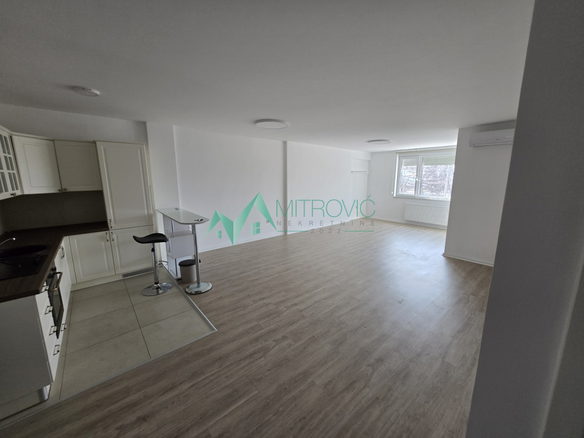 Stan Prodaja Novi Sad  104 m2