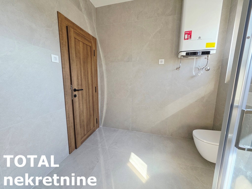 Trosoban stan na prodaju, Tatarsko Brdo, Novi Sad, 93m², 219.940 €