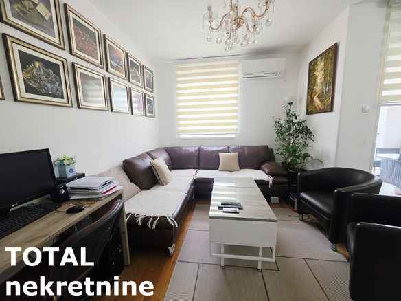 Stan Prodaja Novi Sad  80 m2